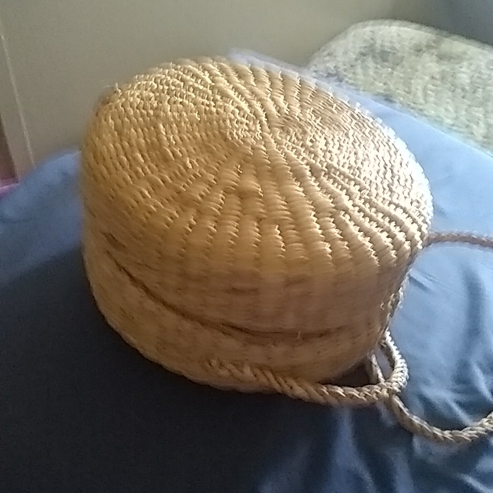 -*HOST PICK* Rattan round crossbody purse
